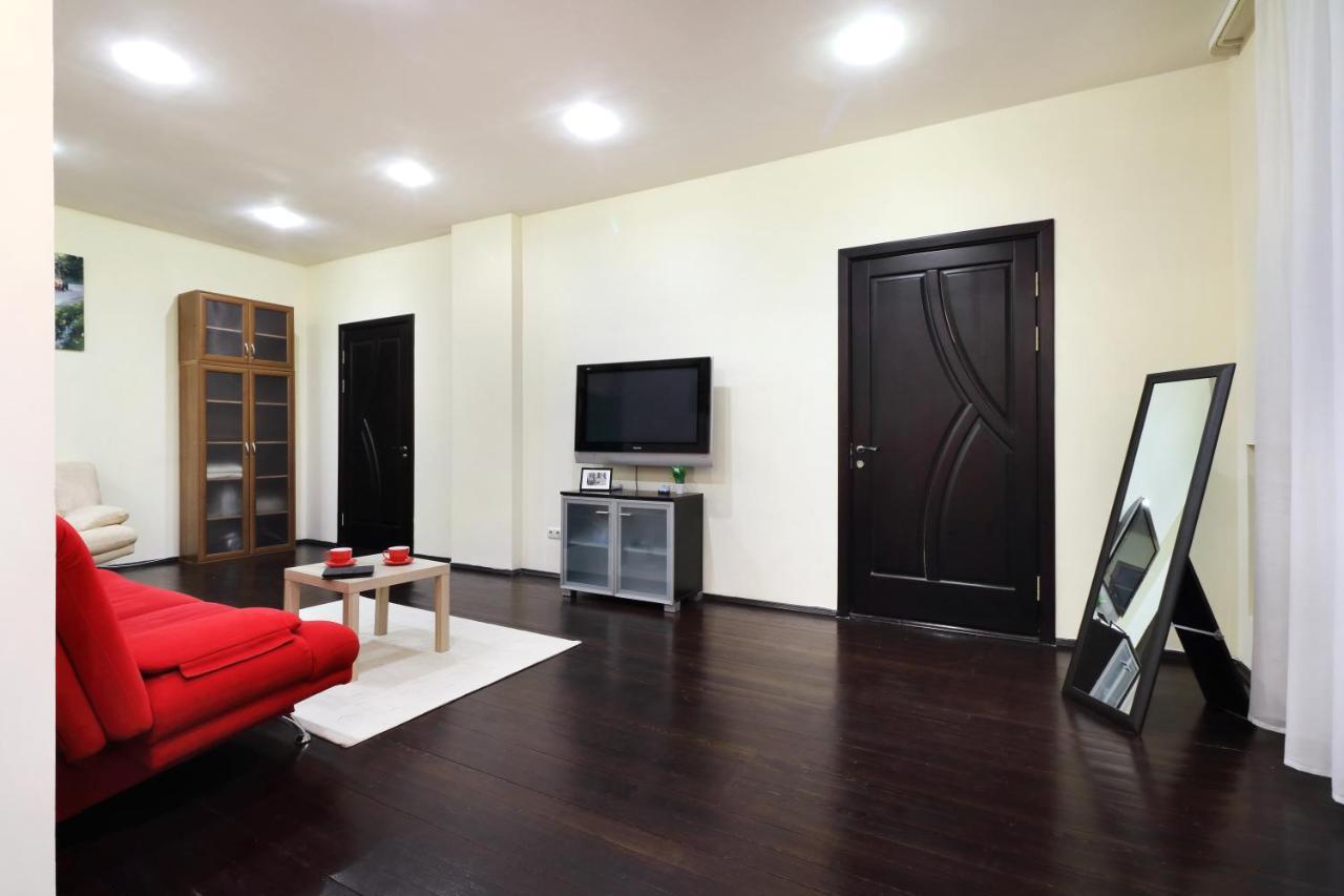 Paulmarie Apartments On Lenina Avenue ホメリ エクステリア 写真