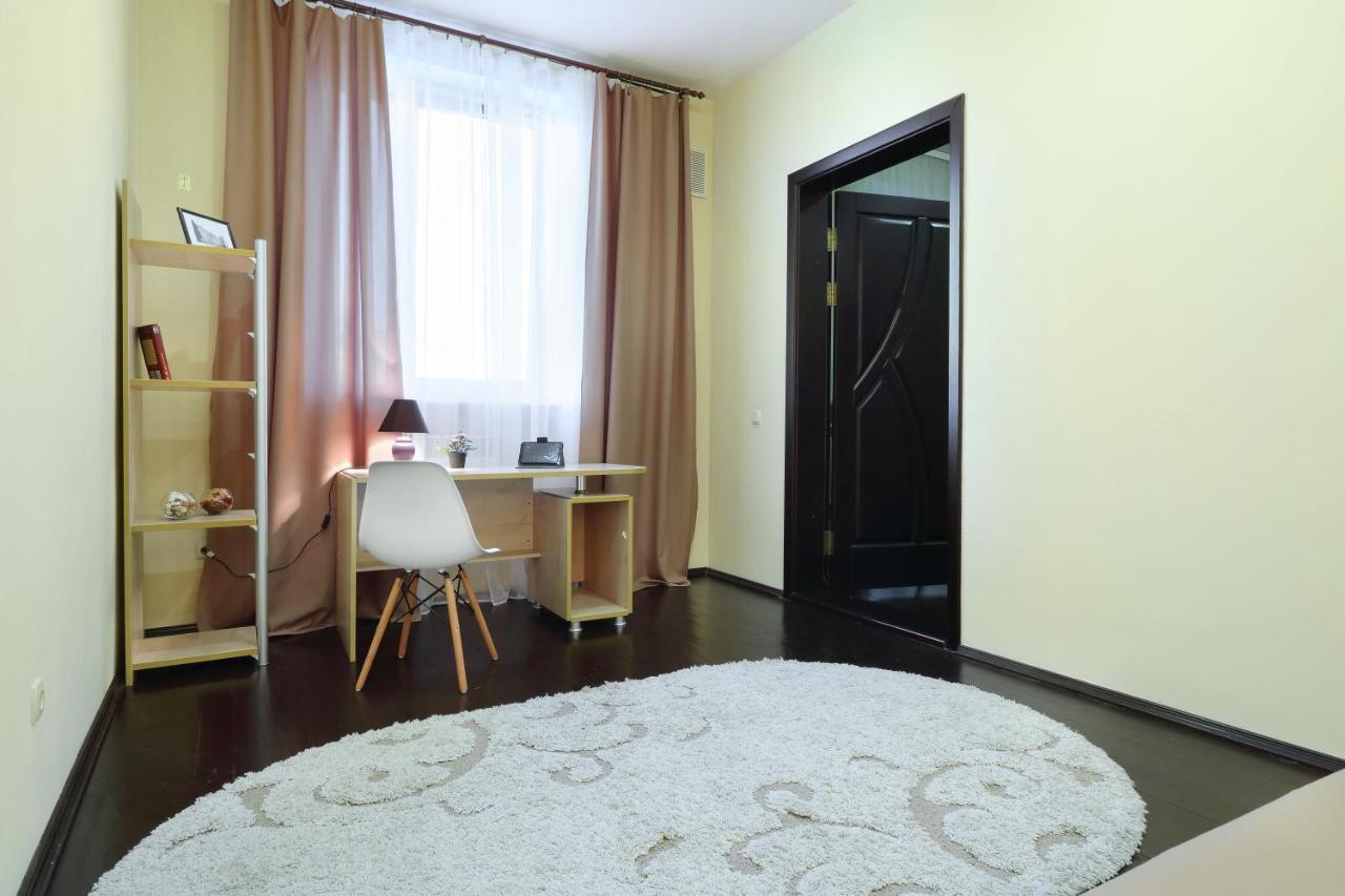 Paulmarie Apartments On Lenina Avenue ホメリ エクステリア 写真