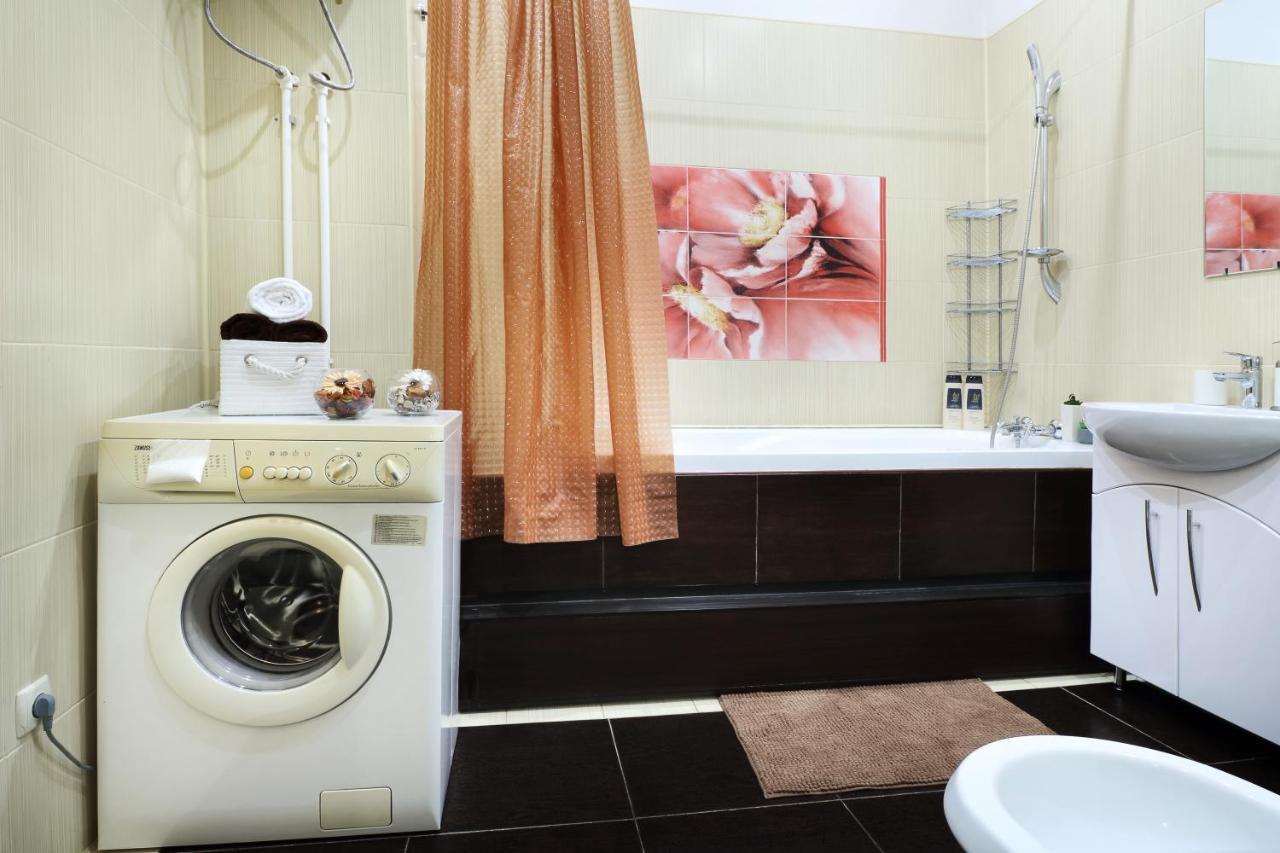 Paulmarie Apartments On Lenina Avenue ホメリ エクステリア 写真
